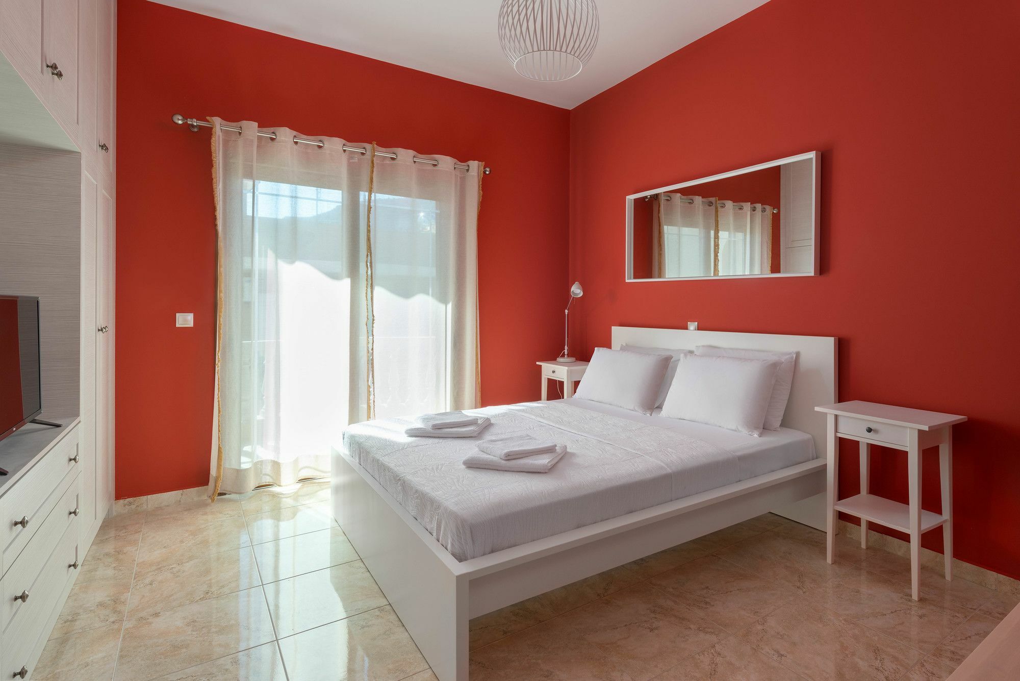 Evelyn Villa Archangelos  Luaran gambar